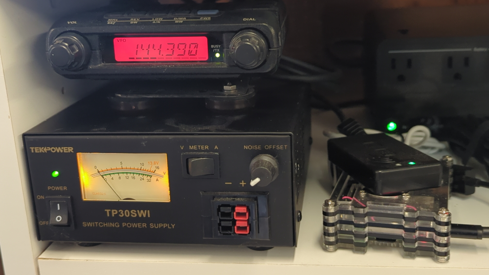 Yaesu FTM-1500-based APRS station